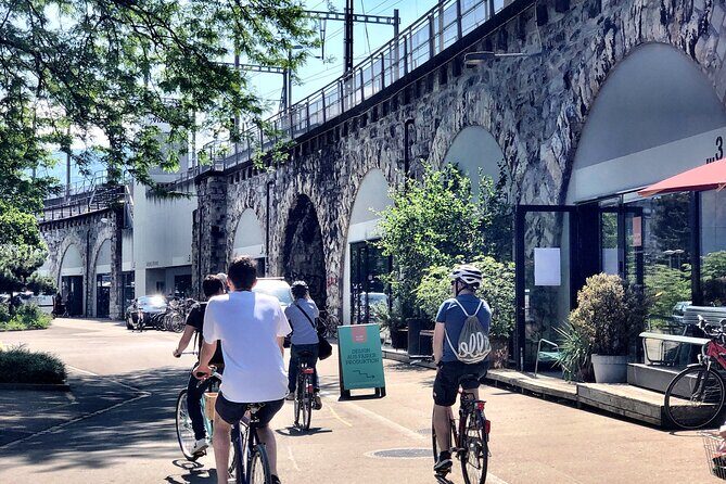 Urban Bike Tour Zurich - Exploring Zurich on Two Wheels: A Detailed Review of the Urban Bike Tour
