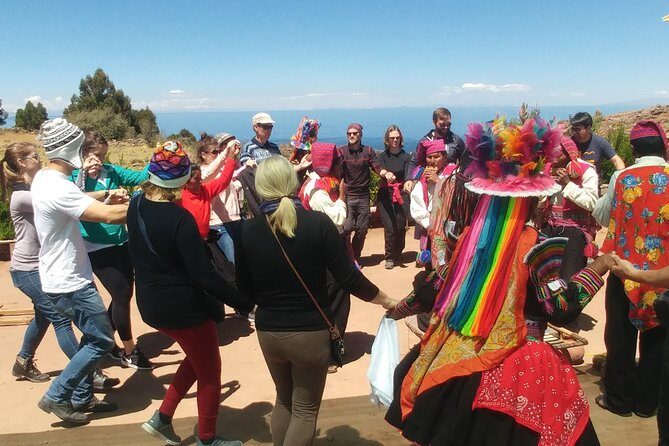 Uros Amantani Taquile Full Day tour - An In-Depth Look at the Lake Titicaca Full-Day Tour