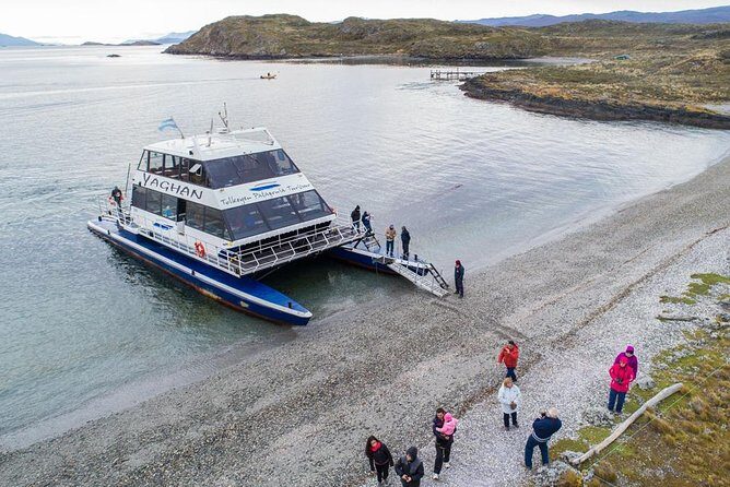 USHUAIA: Beagle Channel Navigation - Isla de los Lobos and Descent at Bridges Islands - FAQ