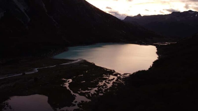 Ushuaia: Laguna Esmeralda Trekking Tour By Night - Who Will Love This Tour?