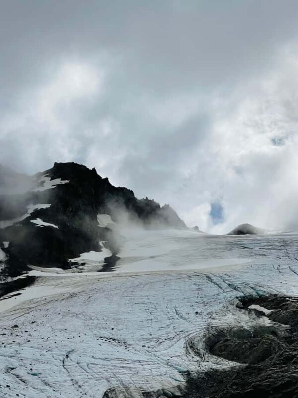 USHUAIA: TREKKING IN LAGUNA DE LOS TÉMPANOS AND VINCIGUERRA GLACIER - Who Should Consider This Tour?