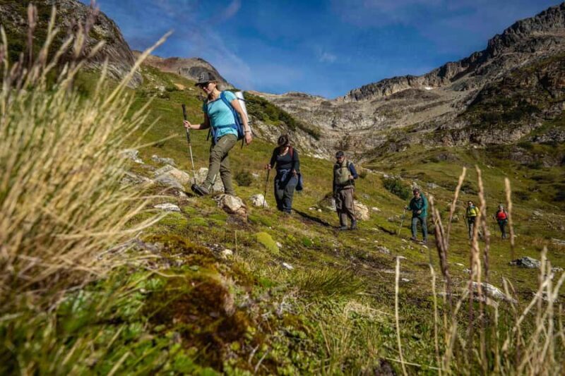 Ushuaia>YOUR FIRST FUEGIAN SUMMIT - Turquesa-Monte Carbajal - FAQs