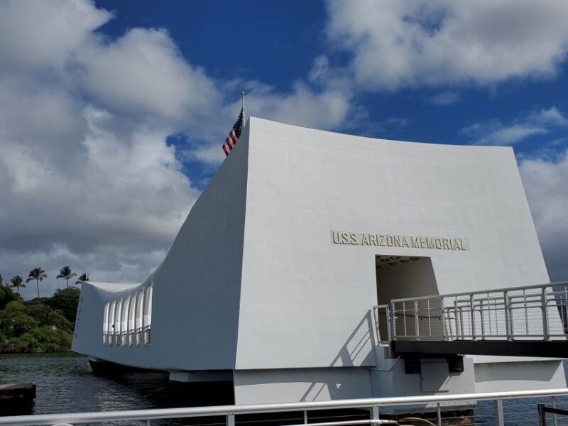 USS Arizona Commander's Narrated Multimedia Tour - 23 Stops - Who Should Consider This Tour?
