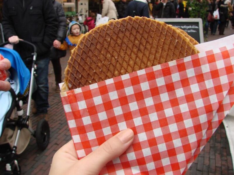Utrecht - Food Tour: Try out 6 dutch bites - A Closer Look at the Utrecht Food Tour