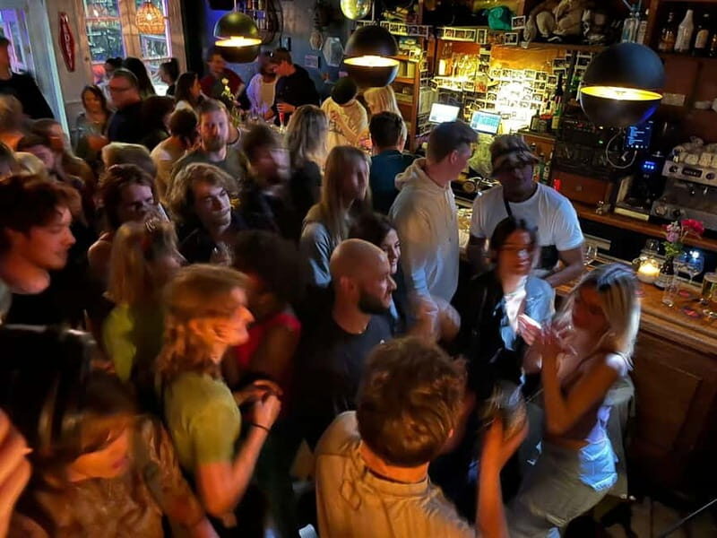 Utrecht: Ultimate Leos Pub Crawl with Local Host & Shots - The Experience: A Deep Dive into Utrecht’s Nightlife