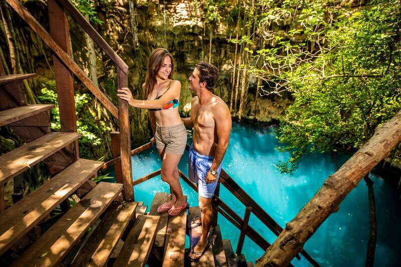 Uxmal: Vintage Land Rover Expedition to Uxmal Cenotes - Uxmal: Vintage Land Rover Expedition to Uxmal Cenotes