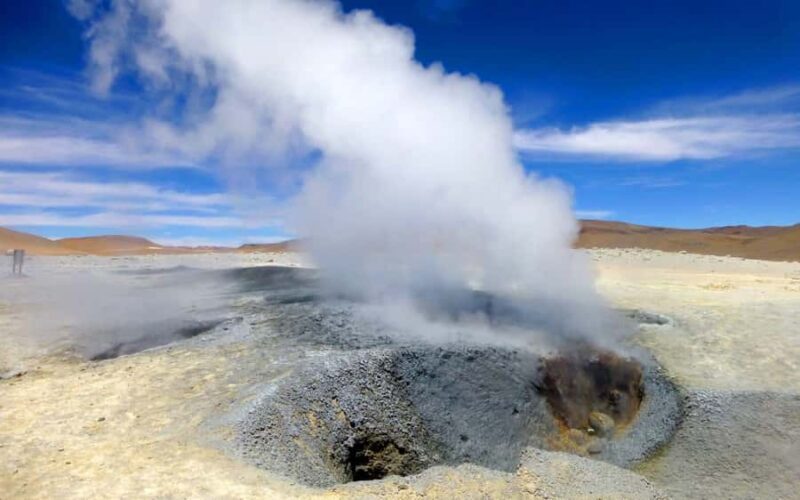 Uyuni: 3-Day Salar de Uyuni and Eduardo Avaroa Tour - Practical Details and What to Expect