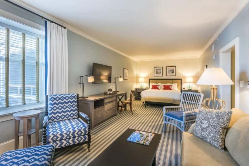 Uyuni: Night of Stars + 4 Star Salt Hotel | Private | - FAQ