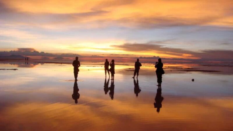 UYUNI SALT FLAT: SUNSET & STARLIGHT EXPERIENCE - Capturing the Moment: Photography Tips & Equipment
