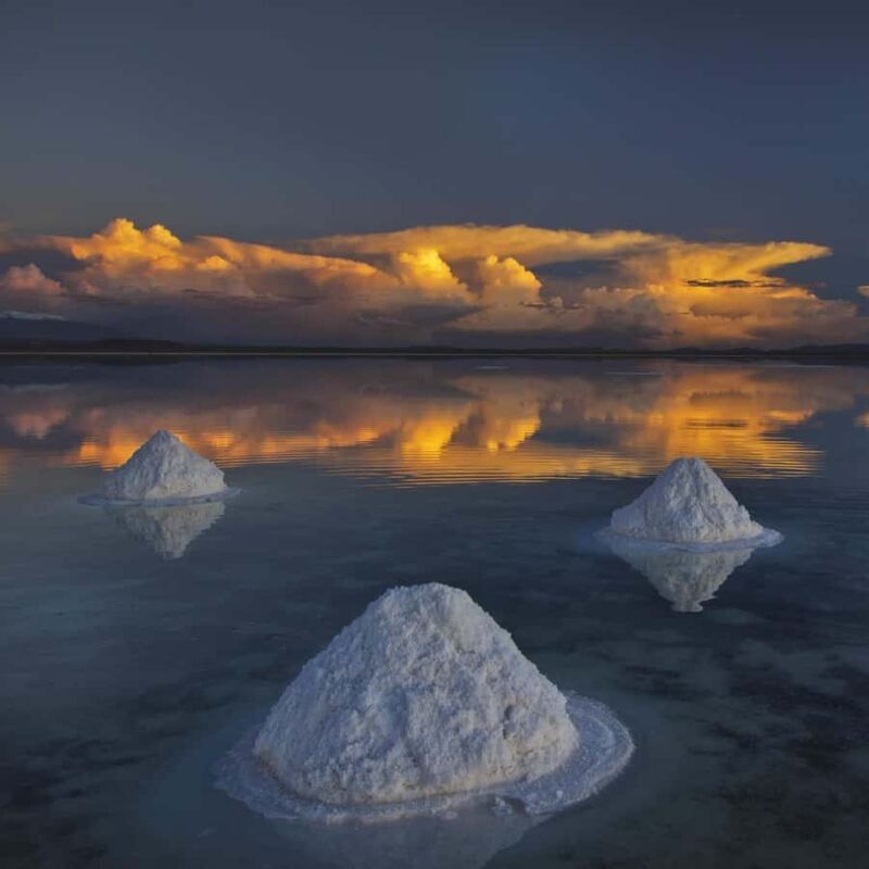 Uyuni: Salt Flats and Sunset Guided Tour with Lunch - Key Points
