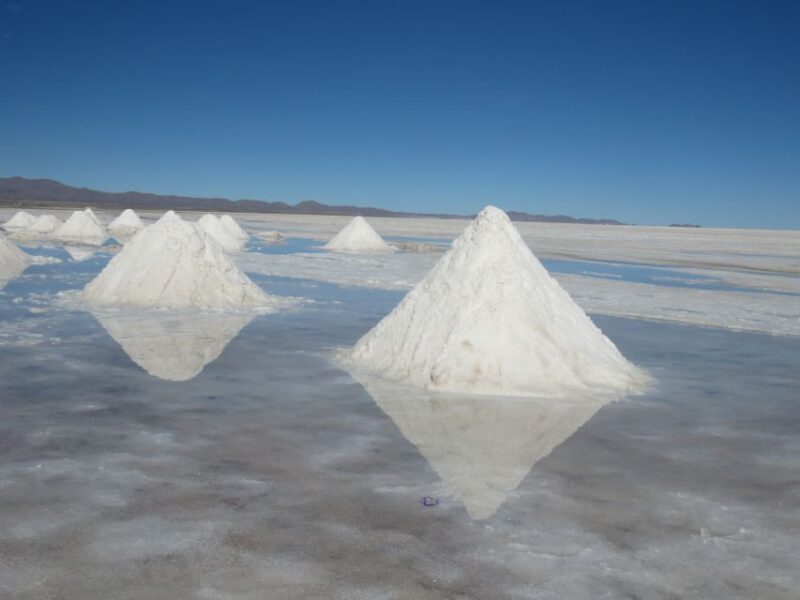 Uyuni: Starlight and Sunrise Salt Flats Tour - Key Points