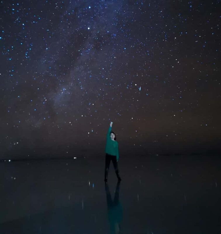 Uyuni: Sunset and Starlights Tour - A Deep Dive into the Uyuni Sunset and Starlights Tour