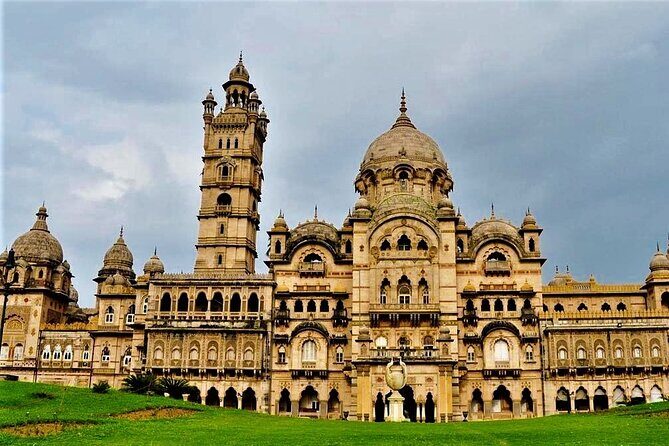 Vadodara Palace, Champaner & Pavagad temple from Ahmedabad with guide - An In-Depth Look at the Tour Experience