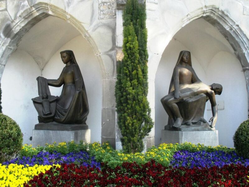 Vaduz Private Guided Walking Tour - Exploring Vaduz: A Small City with Big Stories