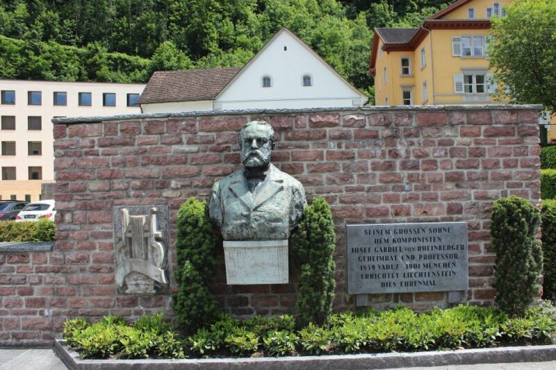 Vaduz Private Guided Walking Tour - Who Would Love This Tour?