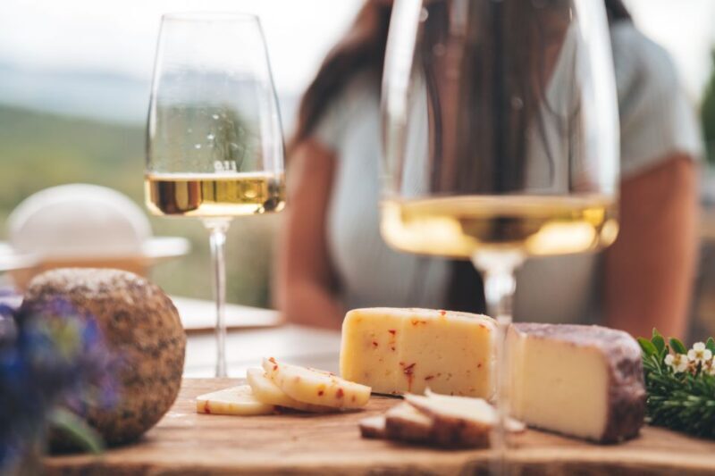 Val d'Orcia: Wine and Food Tasting at a Podere - Discover the Authentic Flavors of Tuscany with a Wine and Food Tasting at a Podere