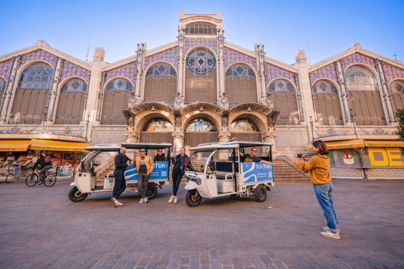 Valencia 1 hour by TukTuki: Essential and Private Tour - Valencia in a Nutshell: The 1-Hour TukTuki Experience