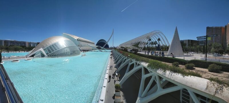 Valencia, Biketour of all the city with a local guide - Authenticity and Local Flavor