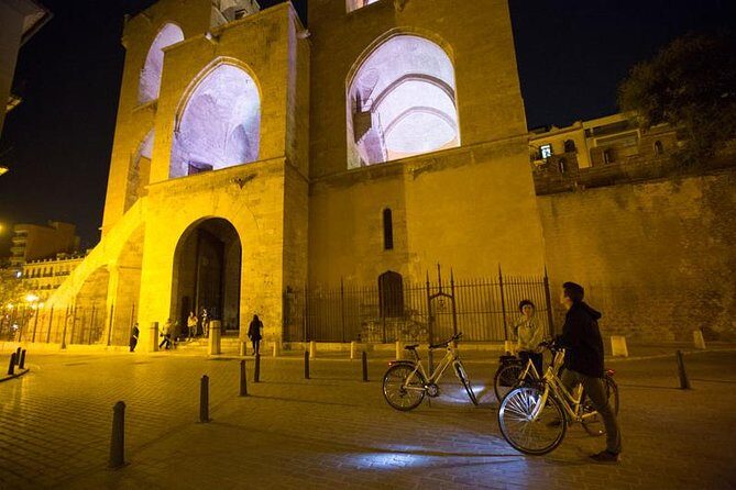 Valencia By Night Bike Tour - Exploring Valencia after Sunset: An Authentic Night Tour
