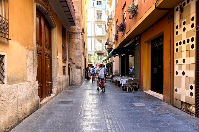 Valencia City Highlights in Guided Bike or E-Bike Tour - FAQ