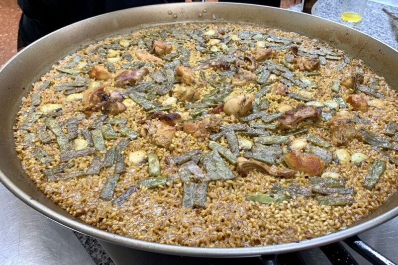 Valencia: Evening Guided Paella Workshop, Tapas, and Drinks - Discover the Flavors of Valencia with an Evening Paella Workshop