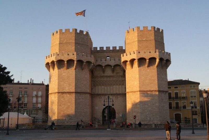 Valencia: Express Walk with a Local in 60 minutes - Who Will Love It?