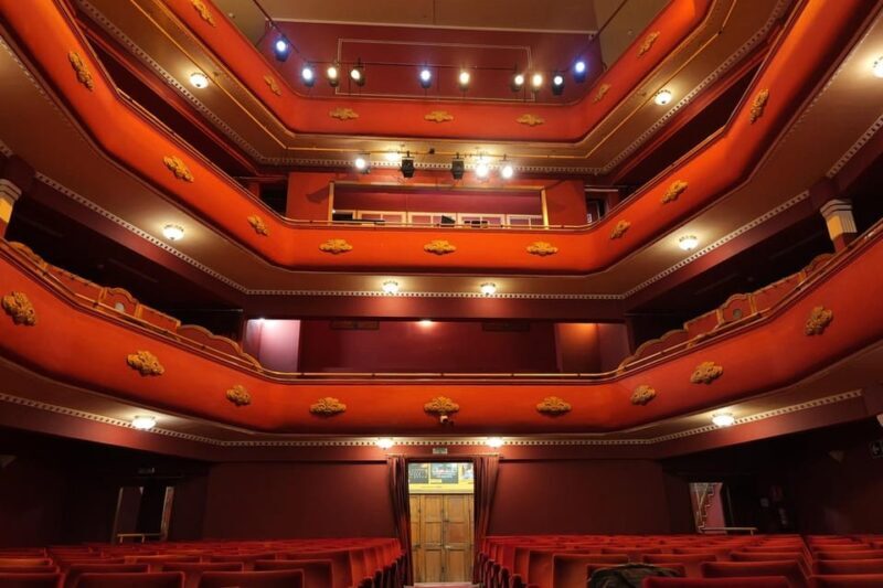 Valencia: Flamenco Show TEATRE TABLAO FLAMENCO in Teatro Talia - Who Should Consider This Flamenco Tour?