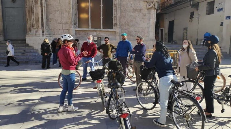 Valencia: Highlights Bike Tour with a Guide - Who is this tour best suited for?
