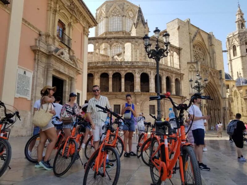 Valencia: Immersive Bike & E-Bike Storytelling Tour & Photos - A Closer Look at the Tour Itinerary