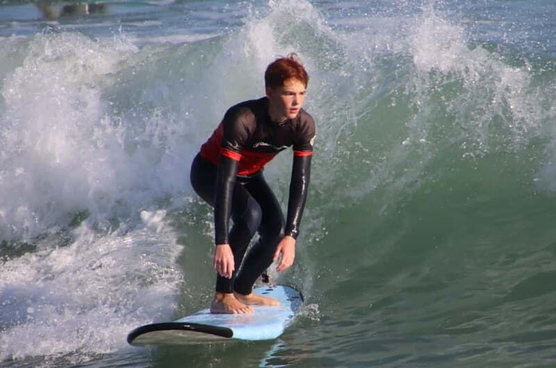 Valencia: Malvarrosa Beach Beginner Surf Class - Frequently Asked Questions