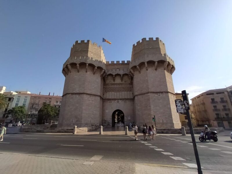 Valencia: Medieval Guided Walking Tour - Key Points