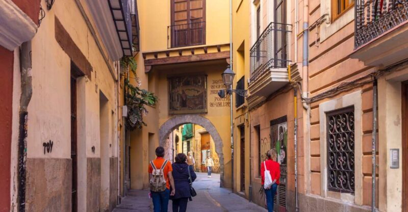 Valencia: Medieval Guided Walking Tour - The Value of a Guided Tour in Valencia