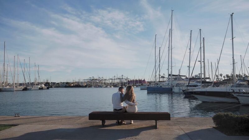 Valencia: Photo shooting at the beach with pro photographer - Key Points