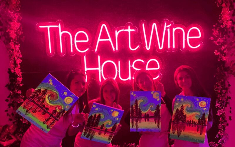 Valencia: Pinta un cuadro fluorescente y bebe vino - Who Will Enjoy This Experience?