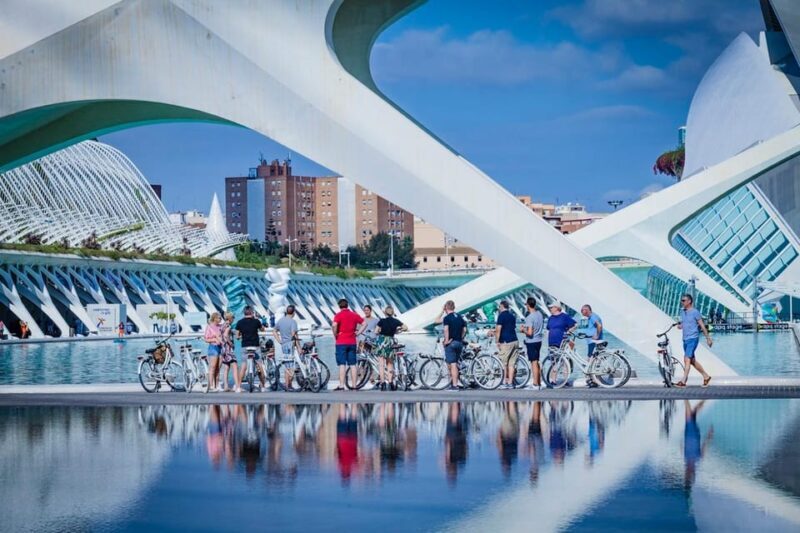 Valencia: Private City Tour on Bike with Drink Stop - The Itinerary in Detail