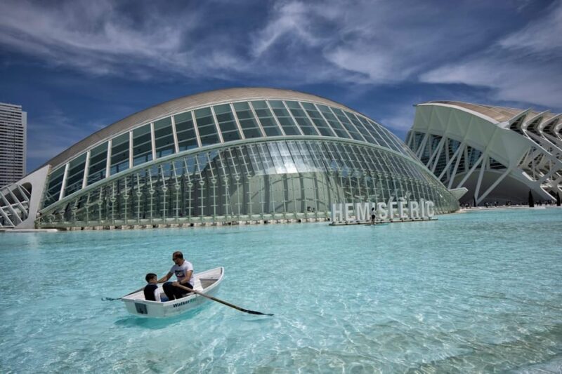 Valencia: Private Family Tour with Churros, Parks & Museum - A Detailed Look at Valencias Family Tour