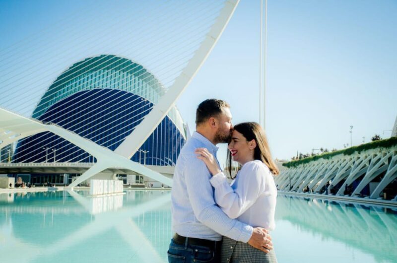 Valencia: Professional photoshoot at City of Arts & Sciences - Frequently Asked Questions