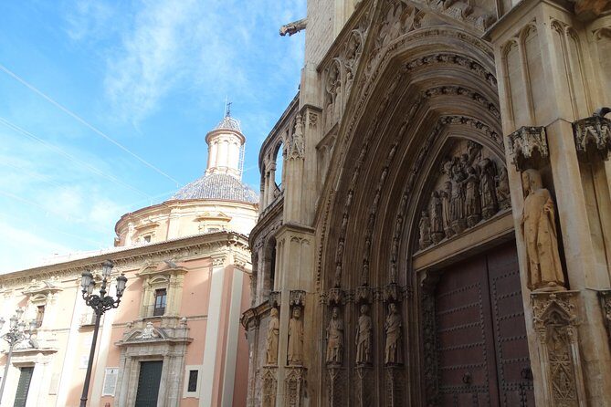 Valencia Step By Step for you - Basilica de la Virgen de los Desamparados and Roman Ruins