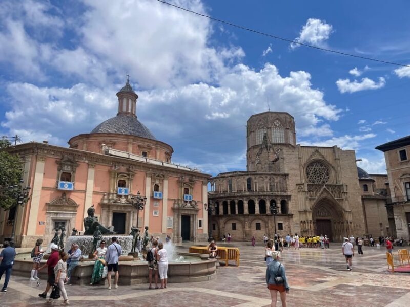 Valencia: Top 25 Highlights Guided Bike Tour - Key Points