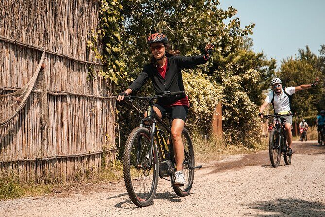 Valle del Lago eBike Tour with Food & Wine Tasting Experience - Practical Details and Considerations