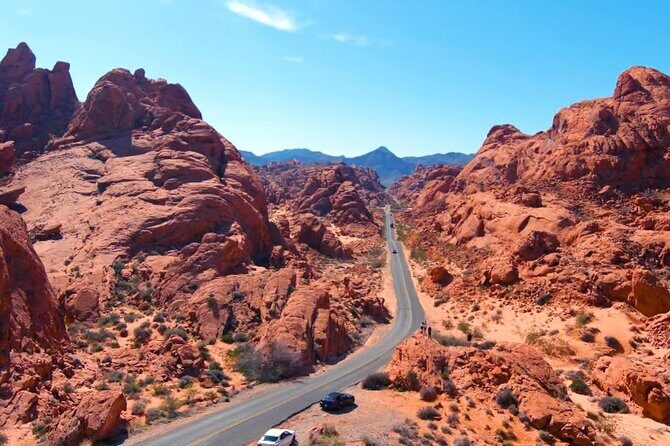 Valley of Fire, Seven Magic Mountains & Vegas Sign Tour - An In-Depth Look at the Valley of Fire, Seven Magic Mountains & Vegas Sign Tour