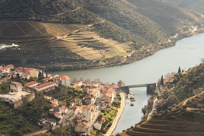 Valley of the Douro Initiation Course - A Detailed Look at the Valley of the Douro Initiation Course