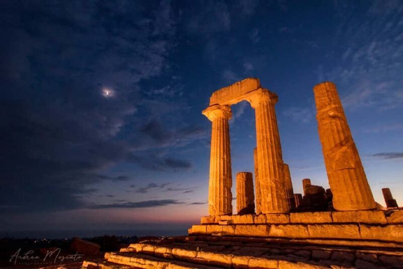 Valley of the Temples under the stars with ticket included - Key Points