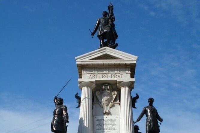 Valparaiso Highlights Walking Tour with A Guide - The Experience: What Travelers Can Expect