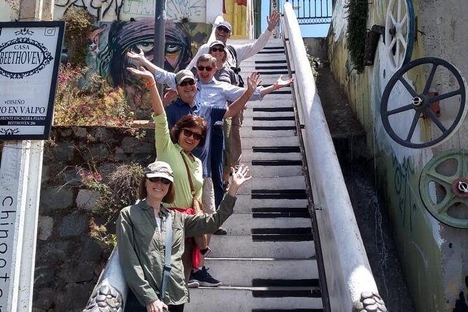 Valpo in 1 day: Authentic + Famous! Semi-private walking tour & public transport - What’s Included & What to Budget