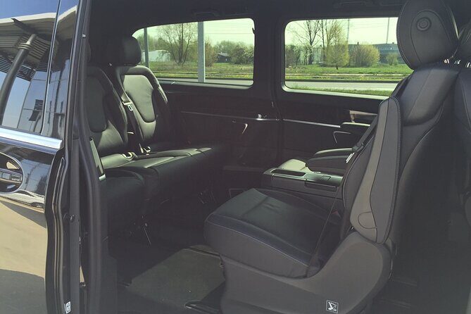 VAN Private transfer: Krakow City - Krakow Airport - An Honest Look at a Krakow Airport Transfer