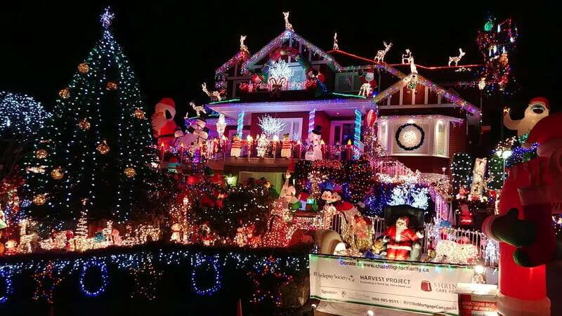 Vancouver: Christmas Tour with Light Festival Entrance - Exploring Vancouver’s Christmas Lights: A Festive Journey