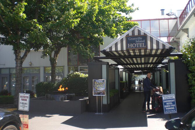 Vancouver City Finest plus Mountain Adventure (Full day Private Tour) - FAQ