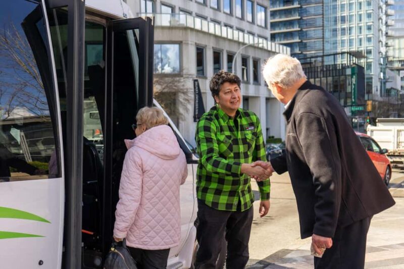 Vancouver: City Highlights & Vancouver Lookout Tour - Key Points