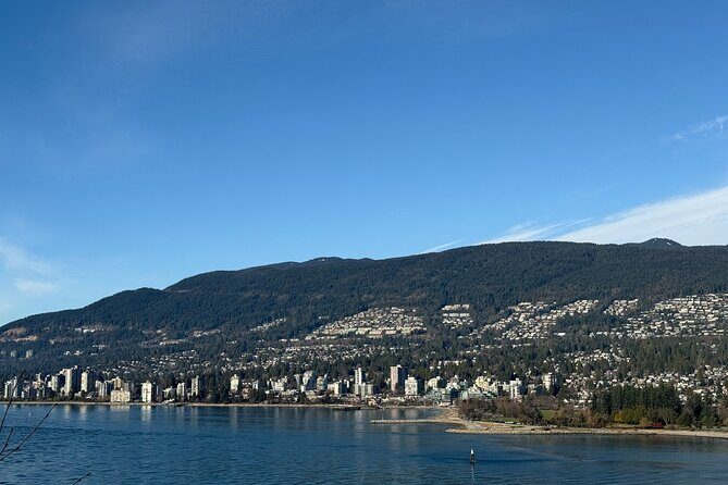 Vancouver City Photoshoot Tour with Capilano Bridge & Dinner - Key Points